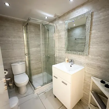 Real Center * Λάρνακα