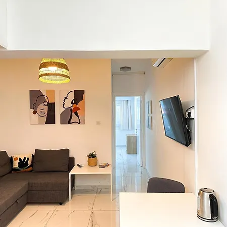 Real Center * Λάρνακα